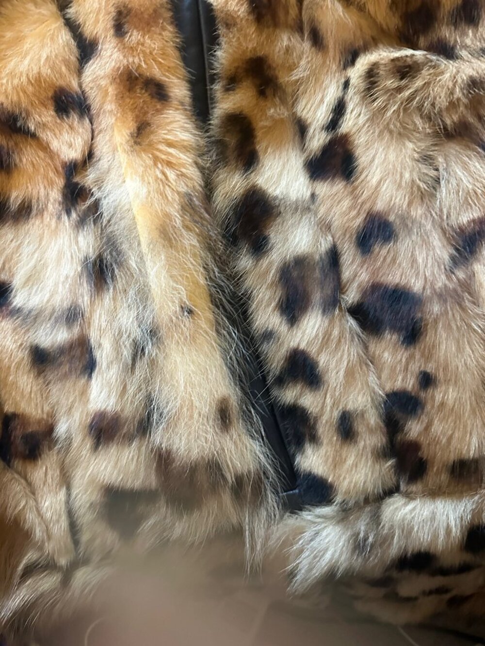 Designer Jad Ghandour Fur & Leather Statement Vest – Leopard Print - Picture 6 of 6